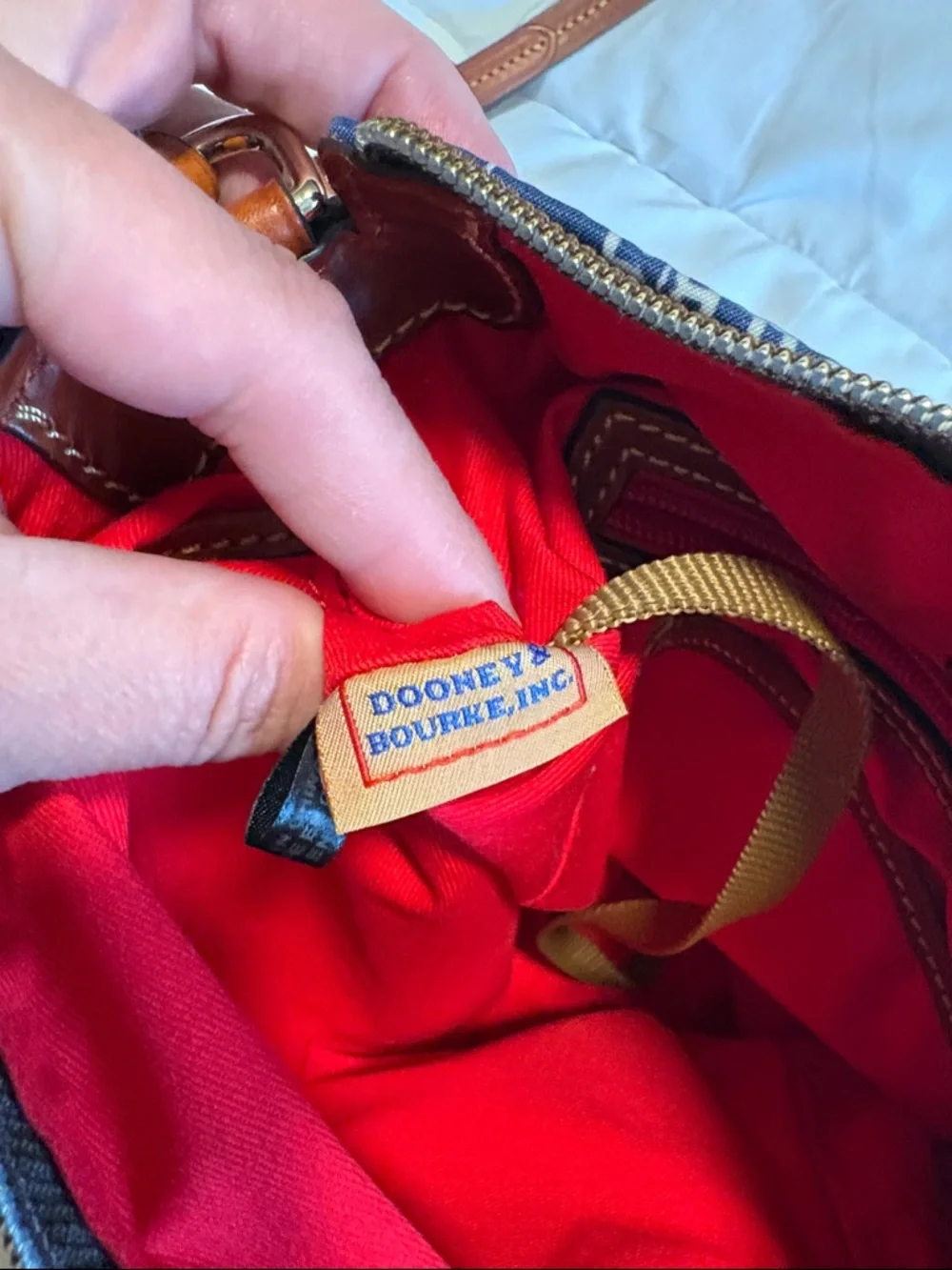 Dooney And Bourke Chicago Cubs Shoulder Bag Blue MLB Officially
Licensed. NWOT. - Picture 8 of 11